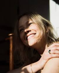 Kara Duval's Instagram, Twitter & Facebook