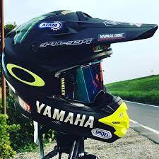 vfx wのノーズカバーを交換し oakleyのairbrake prizm chad reed を装着 すごく見やすい 見える色がハッキリしている 気がする 笑 ゴーグル自体しっかりしている た himaken28 ヘルメット 装着 モトクロス