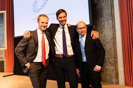 Erfolgreiche gründer blicken zurück auf ihre studienzeit. Celonis On Twitter Gratulation An Celonis Grunder Alexrinke Bastian Nominacher Und Martin Klenk Fur Ihre Nominierung Fur Den Deutschen Deutscherzukunftspreis Frictionlessfuture Processmining Https T Co 5yuweb0ihv Https T Co So6m6hwlnp