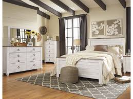 $41.02/mo suggested payments with 48 months special financing. Signature Design By Ashley Willowton Queen 5 Piece Bedroom Group Royal Furniture Bedroom Groups