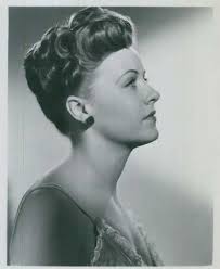 Who is Helene Reynolds dating? Helene Reynolds boyfriend, husband