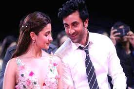 Alia bhatt क र र कर ह आ ब र ह ल ranbir kapoor और shahrukh khan भ ह ए emotional. Alia Bhatt Ranbir Kapoor Love Story And Wedding Plans How They Met Fell In Love And Stood The Test Of Time In A Dreamy Relationship India Com