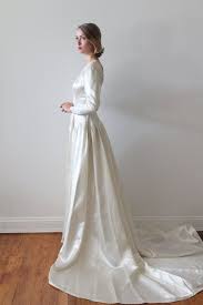 Vintage 1940s Satin Long Sleeved Wedding Dress With Illusion Neckline In 2021 Classic Wedding Dress 1940s Wedding Dress Red Wedding Dresses