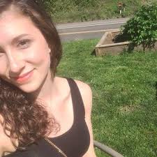 Marian H Fish, DC, 3241 NE Broadway St, Portland, OR 97232, US