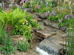 Bachlauf Selber Bauen Anleitung Und Praktische Tipps Bachlauf Im Garten Wasserspiel Garten Garten