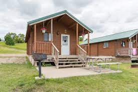 Cindy Bear Cottage - Sioux Falls Yogi Bear's Jellystone Park™ Camp-Resort