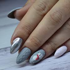 We're almost at that time of year again. Cute Winter Nails Notd Glam Express