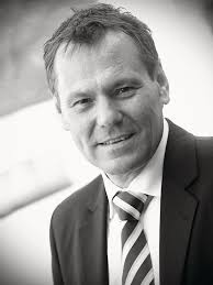 Unter der dachmarke akf bank, agieren neben der akf. Gunter Jager Geschaftsfuhrer Akf
