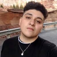 60+ perfiles de «Alan Cuellar»