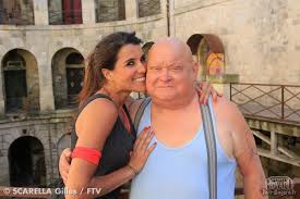 Le personnage culte, qui tape drôlement bien sur les gongs s'est fait recaler. Fort Boyard Fr Saison 2013 N 9 Equipe Association Gregory Lemarchal