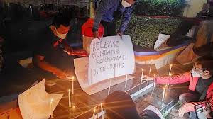 Karena sifatnya di cloud, file ini bisa dishare dan dikerjakan pengguna autocad lainnya untuk kolaborasi. Kasus Kekerasan Terhadap Jurnalis Nurhadi Kini Ditangani Kejati Pengacara Desak Pelaku Lain Diusut Halaman All Surya