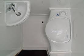 Rv bathtubs and rv surrounds that come in many sizes and styles to match most all rv bathrooms. Small Rv Bathroom Toilet Remodel Ideas Savillefurniture