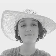 Stream Desierto by Emilia Sánchez