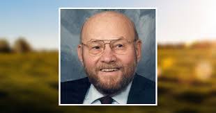 Jennifer Szakacs's Instagram, Twitter & Facebook