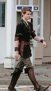 Pin By Elysia S Randomness On Peter Pan In 2020 Peter Pan Peter Pan Ouat Once Upon A Time Peter Pan