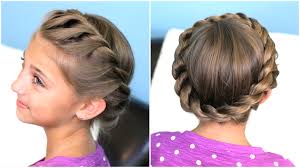 Unlike the scallop braid, we chose to remove just one strand at a time from the fishtail, while keeping these strands closer to the original braid as this is what creates the twisted pattern along both sides of the braid. Crown Rope Twist Braid Updo Hairstyles Cute Girls Hairstyles