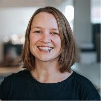 Julia Pim Reis Email & Phone Number