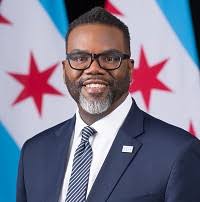 Former Chicago Public Schools head running for mayor