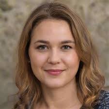 Renee Arnold's Instagram, Twitter & Facebook