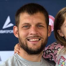 I was surprised at the lack of club participation in ASA state leagues.  (Not open league) Does the league keep that caliber of competition low