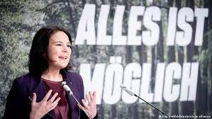 Umfragehoch und eine inspirierende annalena baerbock: Meinung Mit Annalena Baerbock Greifen Die Grunen Nach Den Sternen Kommentare Dw 19 04 2021