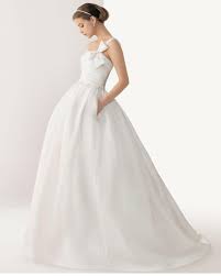 Yeni Sezon Kaburga Model Gelinlik Modelleri Uzun Gelinlikler Gelinlik Ve The Dress