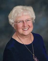 Shirley Lea's Instagram, Twitter & Facebook