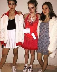 Though that depends on whether or not that edginess is manufactured or not. Pin On Billie Eilish Unseen Rare Pictures