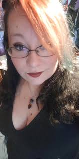 Holly Trowbridge (@hollytehkitteh)