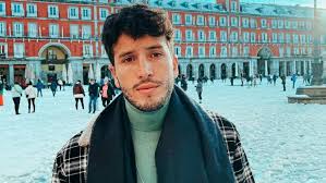 Apr 16, 2021 · sebastian yatra and myke towers first stream latin is a compilation of the best new latin songs, albums and videos recommended by the billboard latin editors. Sebastian Yatra In The Controversy They Assure That Young Woman Is Pregnant With The Singer