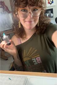 Jacqueline Weir (@she.maed.it)