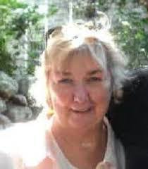 Elaine Landry's Instagram, Twitter & Facebook