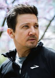 Avengers' Actor Jeremy Renner 'Died In Driveway,' Haunting New Details  Revealed