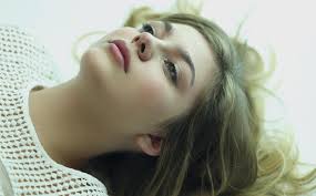 It has been rising in popularity in the last decade and is ranked in the top 100 names given to baby girls in france in 2014. Louane News Funf Dinge Die Ihr Uber Die Franzosische Pop Sangerin Louane Wissen Solltet