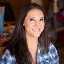 Meryl Blum's Instagram, Twitter & Facebook