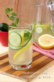 Infused water belakangan ini sedang naik daun lantaran dianggap sebagai salah satu minuman pelengkap gaya hidup sehat yang kaya manfaat. Cara Membuat Infused Water Lemon Tanpa Kulkas Membuat Itu