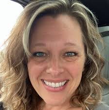 Nicole Crowson's Instagram, Twitter & Facebook