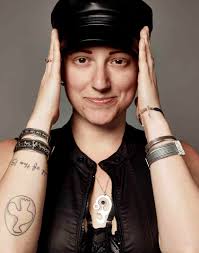 Learn about the Mentors helping entrepreneurs in our program