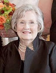 Joyce Claussen's Instagram, Twitter & Facebook