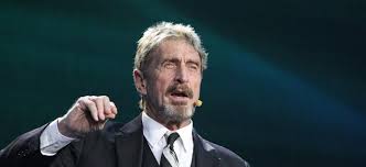 John mcafee is once again challenging jp morgan ceo jamie dimon's recent comments railing against bitcoin. Bitcoin Erfinder Enttarnt John Mcafee Will Herausgefunden Haben Wer Bitcoin Erfinder Satoshi Nakamoto Wirklich Ist Nachricht Finanzen Net