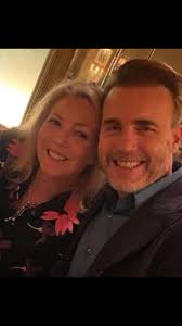 Happy birthday to the wonderful Dawn Barlow incredible wife to  @officialgarybarlow Have an wonderful day ❤ #gbarmy #gorgeous #garybarlow  #happybirthday #thatters 🎂🎉🎈🎁
