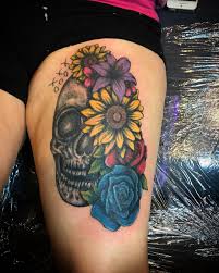 Sunflower story & origins the sunflower's name comes from its tendency to reposition itself to face the sun. Sunflower And Red Rose Meaning