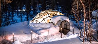 Auf unseren nordlichter reisen erleben sie dieses atemberaubende naturschauspiel live. Ubernachtung Im Glas Iglu Hotel Romantik Im Schnee Mydays