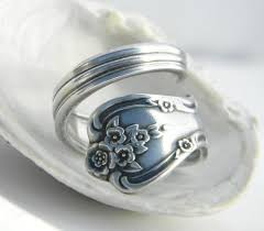 Great Token For Bridesmaids In Vintage Inspired Wedding Vintage Spoon Ring Magnolia Inspiration By Calif Vintage Spoon Rings Spoon Jewelry Bridesmaid Rings