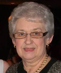 Linda Hahn's Instagram, Twitter & Facebook