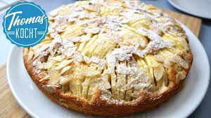 Der apfelkuchen, unerreicht lecker wie bei oma, hier finden sie rund 60 ausgewählte apfelkuchen rezepte, sortiert nach herkunft, zutaten, teigart und eigenschaften. Apfelkuchen Der Wohl Schnellste Und Saftigste In Nur 30 Minuten Im Ofen Youtube