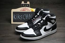 Jordan 1 Mid Patent Black White Gold On Feet Air Jordan 1 Retro High Og Black White Another Look Air Jordans Jordan 1 Retro High Jordan 1 Black