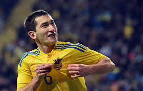 Детальная информация о тарас степаненко ⚽ полузащитник клуба шахтер ✅биография, новости и статистика футболиста на сайте футбум. Taras Stepanenko V Sbornuyu Perestali Vyzyvat Za Bylye Zaslugi