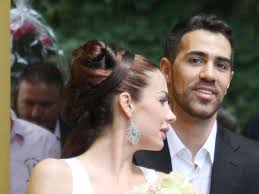 Ferchichi wurde als kind von michael und soraya lewe geboren. Anna Maria Ferchichi Und Bushido Erst Verhaftung Von Arafat Abou Chaker Dann Neuer Schock People