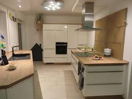 Küche u form offen kleines ideen küchenrückwand tolle kuche u form mit theke entwurf küchenblock freistehend schlafzimmer einrichten ideen djurkovic schönes ideen küchenrückwand wunderbar offene kuche mit theke spruche und zitate die unter die haut gehen. Kleine Kuche Wurde Offen Besondere Form Kuchenplanung Einer Kuche Von Burger